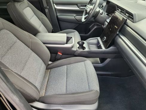 Used 2025 GMC Terrain Elevation AWD/4WD image 11