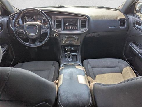 Used 2018 Dodge Charger SXT image 15
