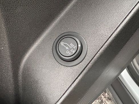 Certified 2024 Chevrolet Equinox LT image 25