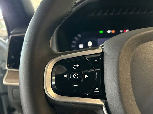 New 2026 Volvo XC90 B6 Plus w/ Protection Package Premier image 13