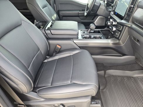 New 2025 Ford F150 Lariat w/ Equipment Group 502A High image 17