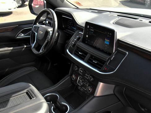 Used 2022 Chevrolet Suburban Premier RWD image 51