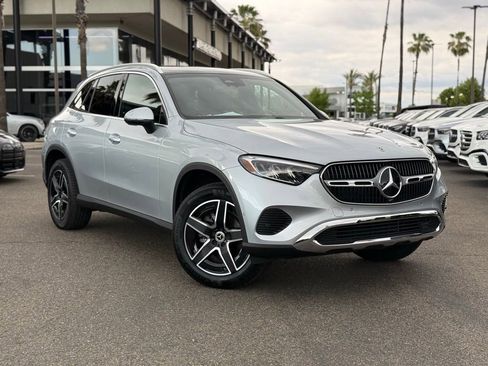 Used 2026 Mercedes-Benz GLC 300 4MATIC image 1