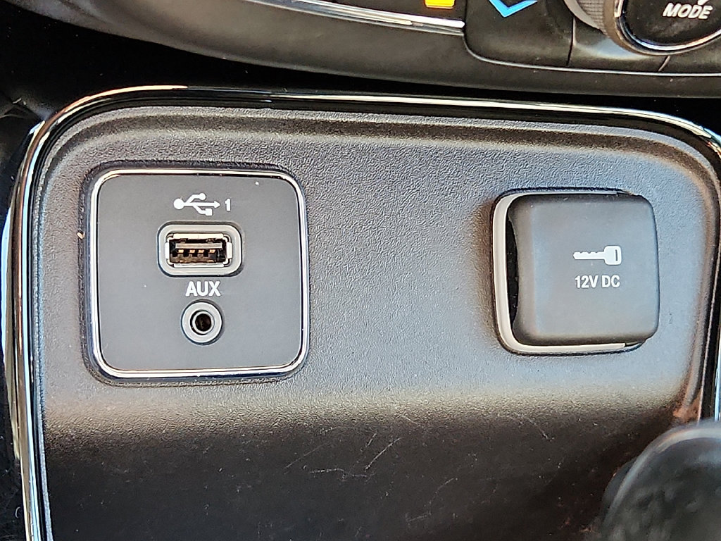 Used 2020 Jeep Compass Latitude FWD image 25