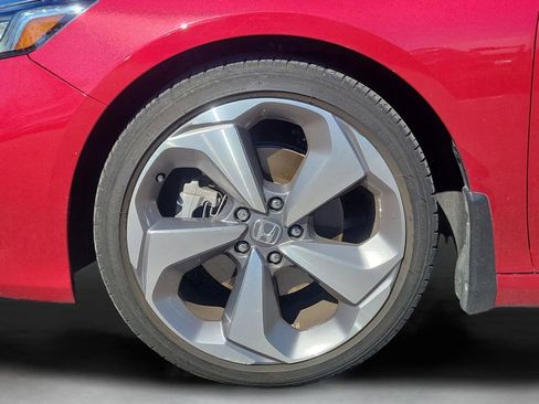 Used 2020 Honda Accord Touring image 9