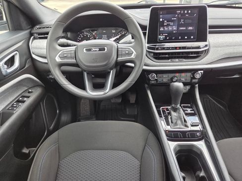 Used 2025 Jeep Compass Sport AWD/4WD image 25