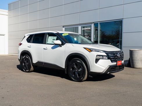 New 2026 Nissan Rogue SV AWD/4WD image 29