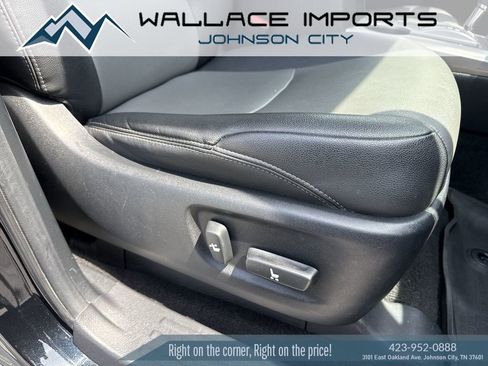 Used 2020 Toyota 4Runner SR5 Premium w/ Moonroof Package AWD/4WD image 43