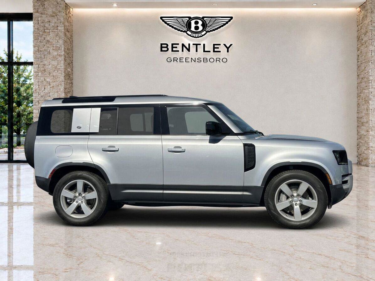 Used 2024 Land Rover Defender 110 S AWD/4WD image 6