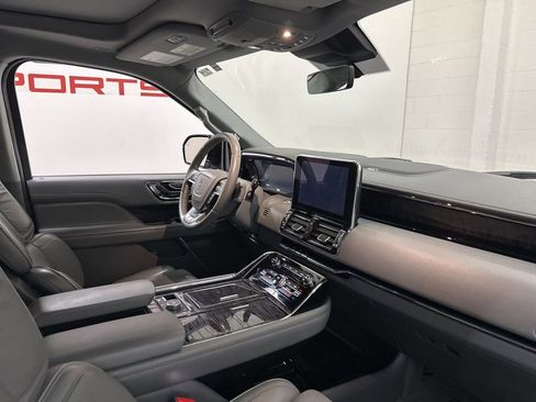 Used 2019 Lincoln Navigator Reserve AWD/4WD image 58
