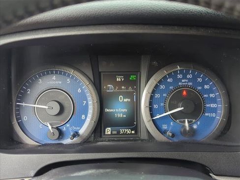 Certified 2019 Toyota Sienna XLE FWD image 18