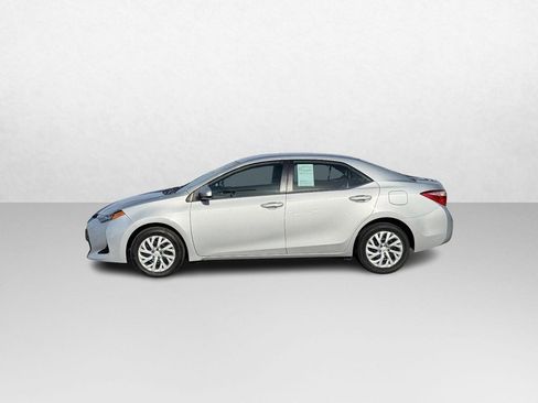 Used 2017 Toyota Corolla LE image 2