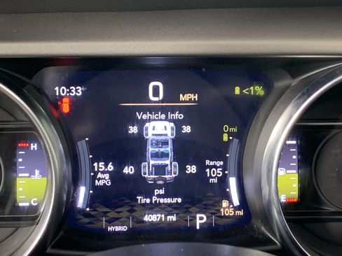 Used 2023 Jeep Wrangler Unlimited w/ Sun & Screen Package AWD/4WD image 19