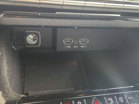 Used 2022 Jeep Wagoneer Series II AWD/4WD image 31