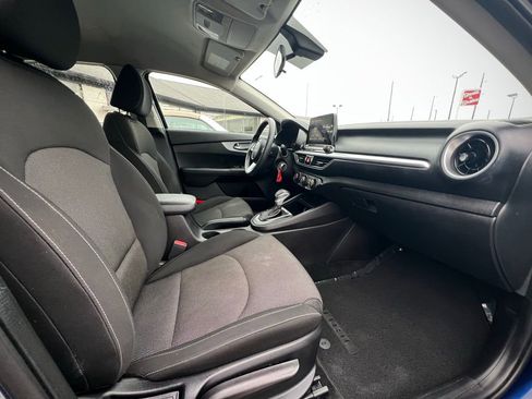 Used 2022 Kia Forte LXS image 27