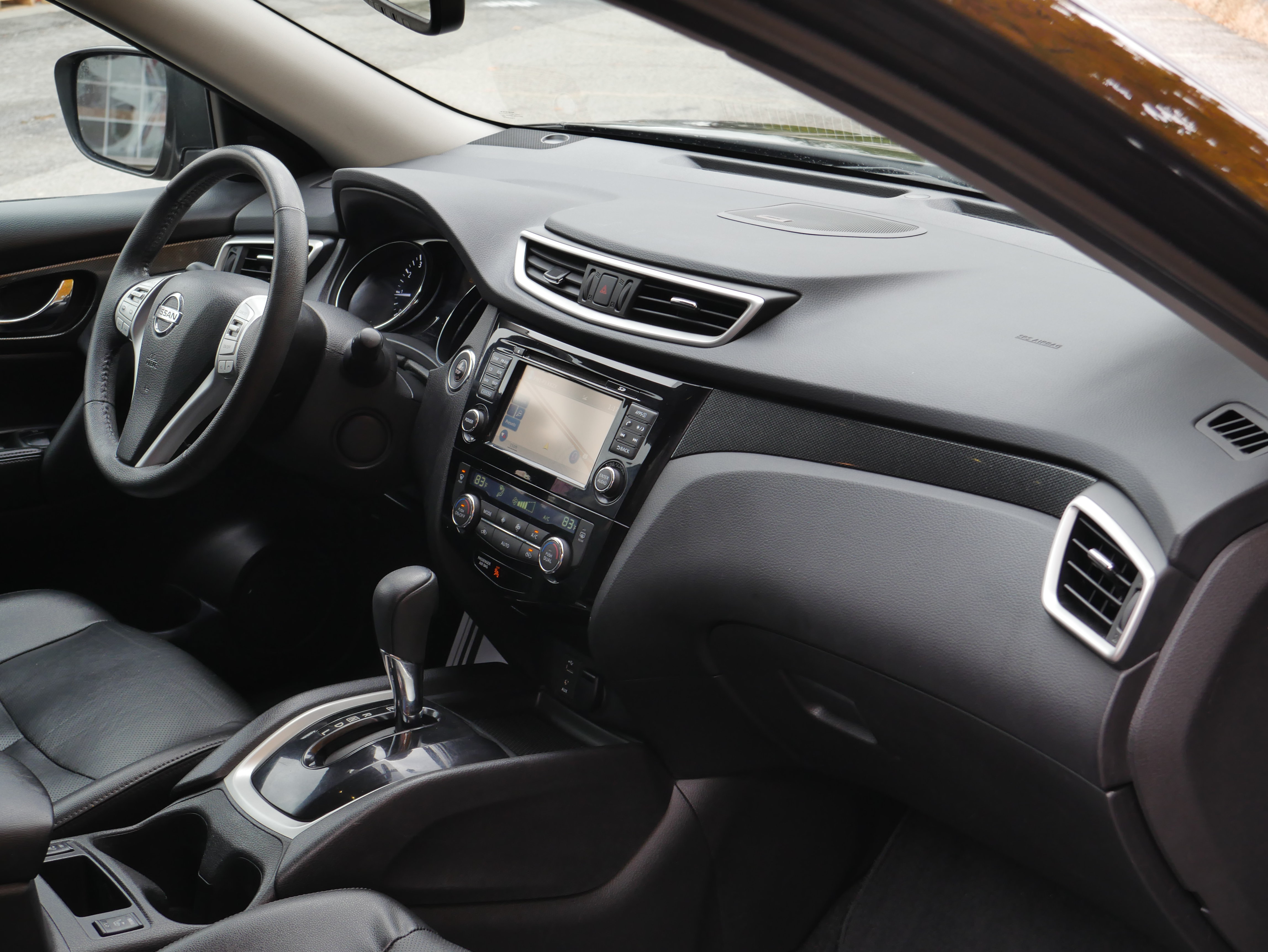 Used 2016 Nissan Rogue SL w/ SL Premium Package AWD/4WD image 25