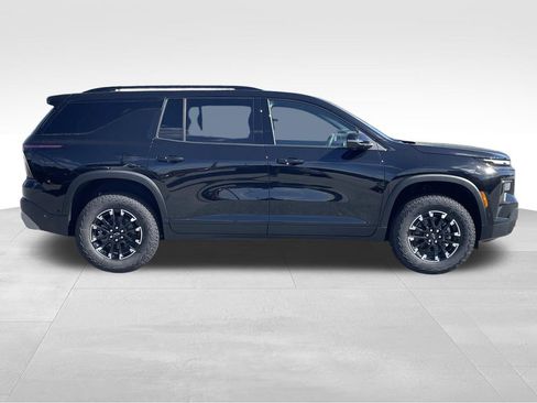 New 2026 Chevrolet Traverse Z71 w/ Enhanced Driving Package image 2