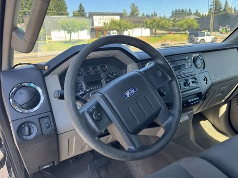 Used 2009 Ford F350 XLT image 10