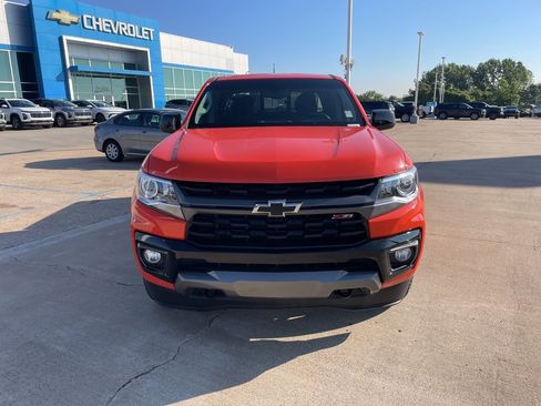 Used 2021 Chevrolet Colorado Z71 image 2