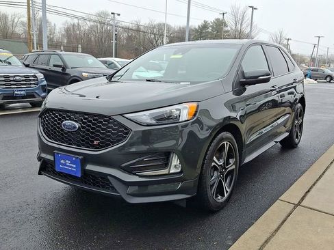 Certified 2022 Ford Edge ST w/ Cargo Accessory Package image 4