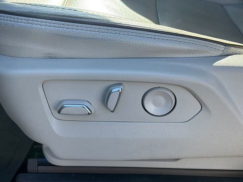 Used 2022 GMC Yukon Denali w/ Max Trailering Package image 18