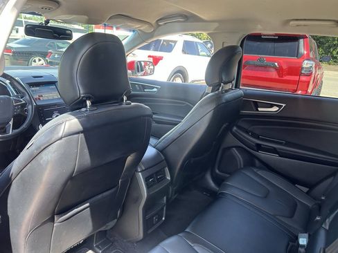 Used 2017 Ford Edge Titanium FWD image 22