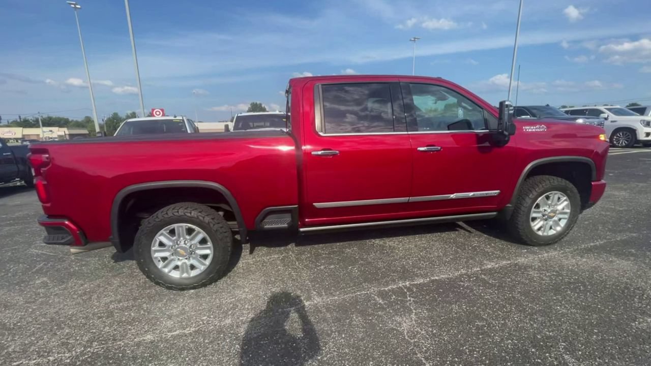 Certified 2024 Chevrolet Silverado 2500 High Country w/ High Country Premium Package AWD/4WD image 2