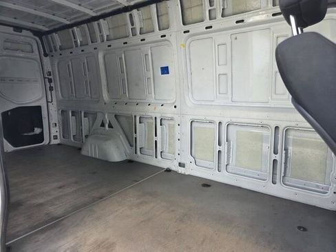 Used 2022 Mercedes-Benz Sprinter 2500 image 16