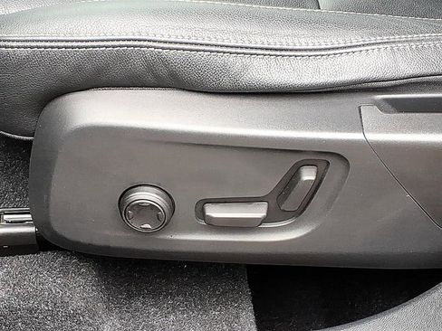 Used 2019 Volvo XC40 T5 Inscription AWD/4WD image 20