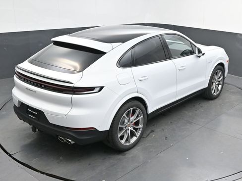 New 2026 Porsche Cayenne S image 44