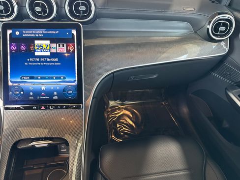 Certified 2024 Mercedes-Benz GLC 300 image 33