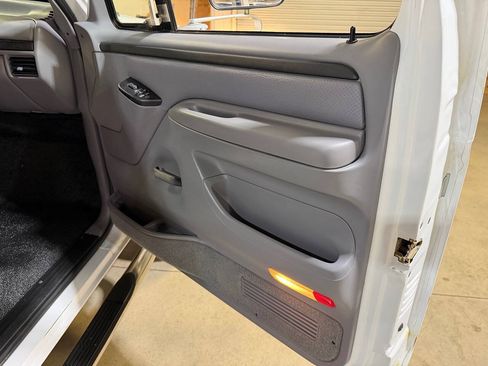 Used 1997 Ford F250 4x4 Regular Cab Heavy Duty image 29