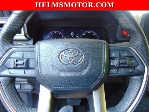 Used 2024 Toyota Tacoma TRD Off-Road image 21