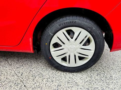 Used 2018 Honda Fit LX image 9