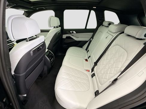 New 2026 BMW X5 xDrive40i w/ M Sport Package AWD/4WD image 20