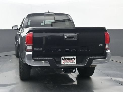 Used 2021 Toyota Tacoma SR5 RWD image 4
