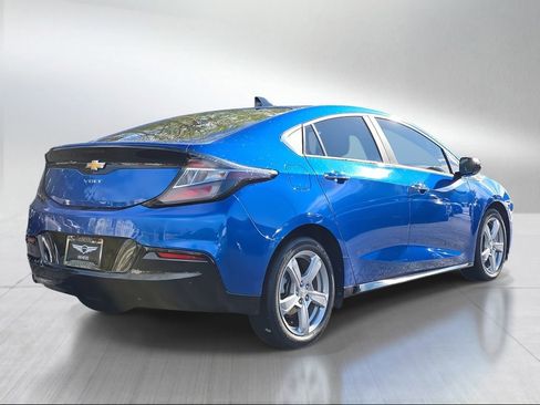 Used 2018 Chevrolet Volt LT image 3