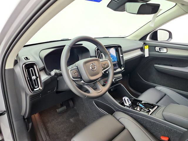 New 2026 Volvo XC40 B5 Plus w/ Protection Package Premier AWD/4WD image 20