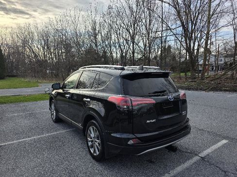 Used 2017 Toyota RAV4 Limited w/ Advanced Technology Package image 4