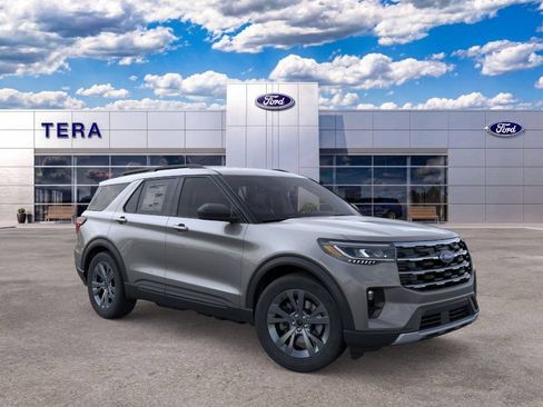 New 2026 Ford Explorer Active w/ Active Comfort Package AWD/4WD image 9