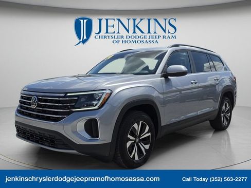 Used 2024 Volkswagen Atlas SE FWD image 11