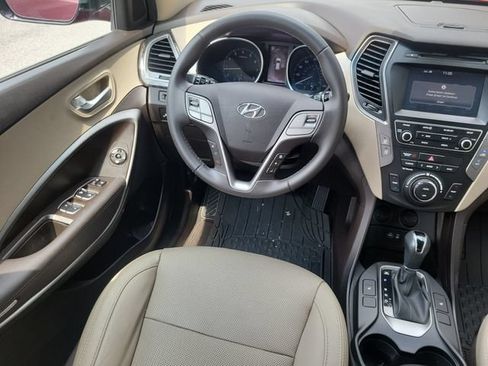 Used 2017 Hyundai Santa Fe Sport FWD image 28