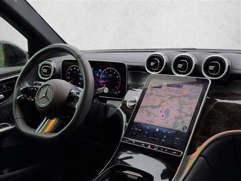 Certified 2026 Mercedes-Benz GLC 300 4MATIC image 24