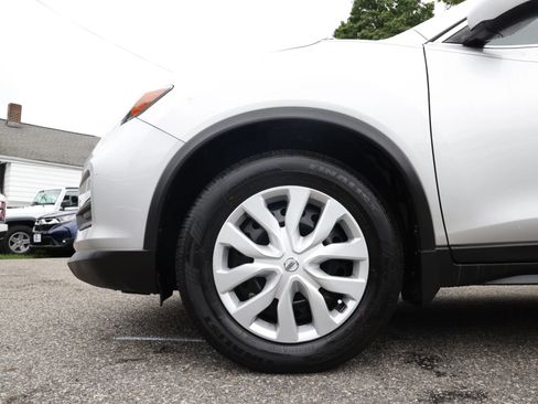 Used 2018 Nissan Rogue S AWD/4WD image 11