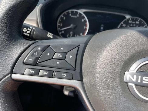 Used 2024 Nissan Altima 2.5 SV FWD image 29