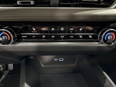 New 2026 Chevrolet Equinox LT image 20