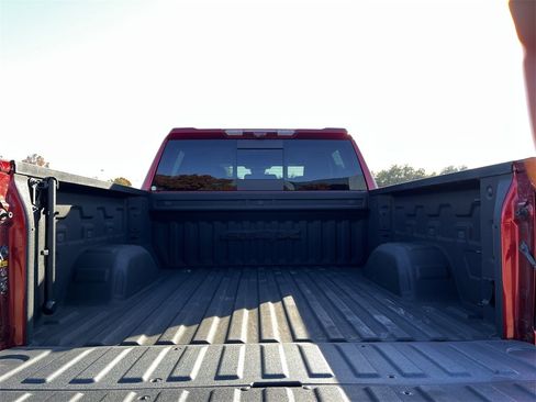 Used 2024 GMC Sierra 1500 AT4X image 29