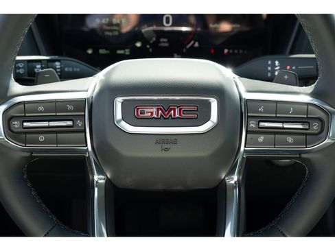 New 2026 GMC Terrain Elevation w/ Elevation Premium Package AWD/4WD image 17