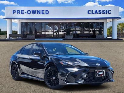Used 2025 Toyota Camry SE w/ Convenience Package