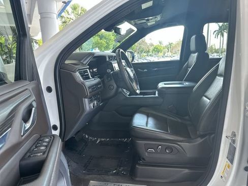 Used 2022 GMC Yukon XL Denali w/ Advanced Technology Package AWD/4WD image 22